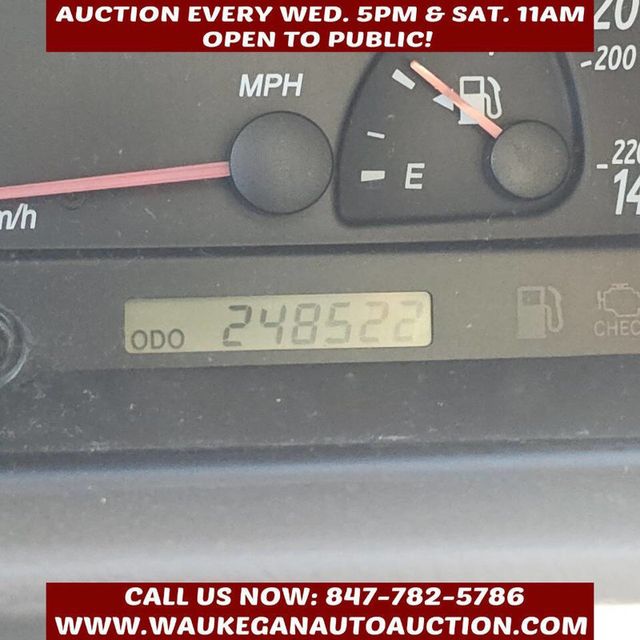 2003 Toyota Camry 4dr Sedan LE Automatic - 22939824 - 8