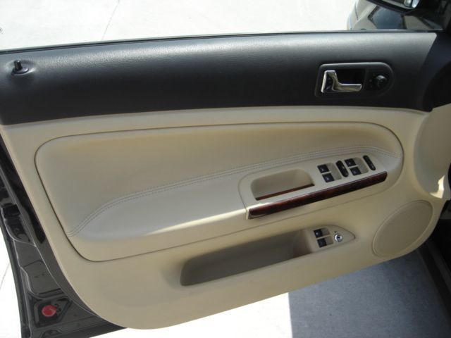 2003 Volkswagen Passat GLX - 1766076 - 5