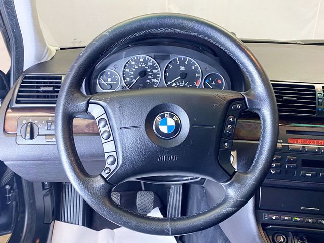 2004 BMW 3 Series 330xi - 22903619 - 20