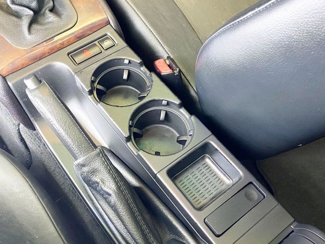 2004 BMW 3 Series 330xi - 22903619 - 28