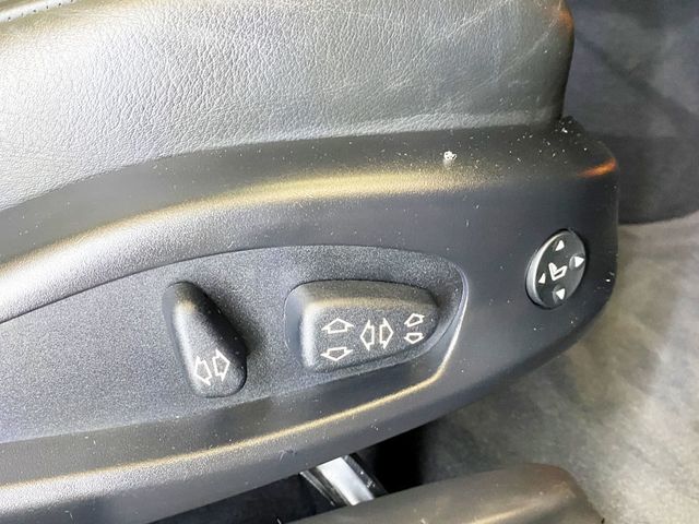 2004 BMW 3 Series 330xi - 22903619 - 33