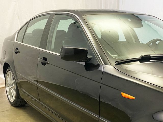 2004 BMW 3 Series 330xi - 22903619 - 7