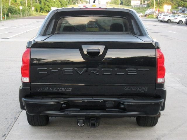 2004 Chevrolet Avalanche ULTIMATE LX Southern Comfort Conversions - 21439470 - 16
