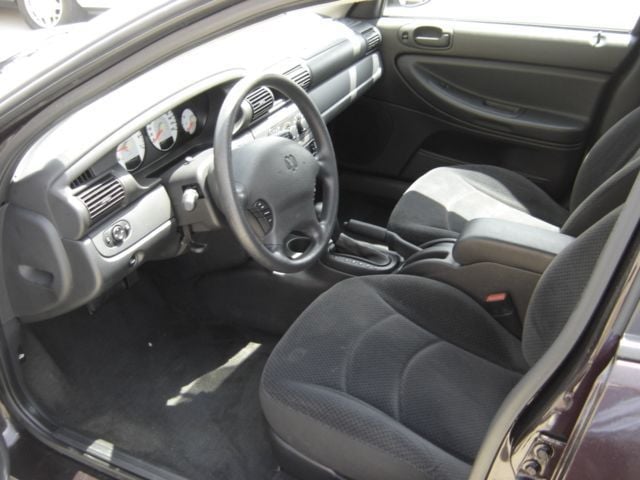 2004 Dodge Stratus SXT - 1723429 - 4