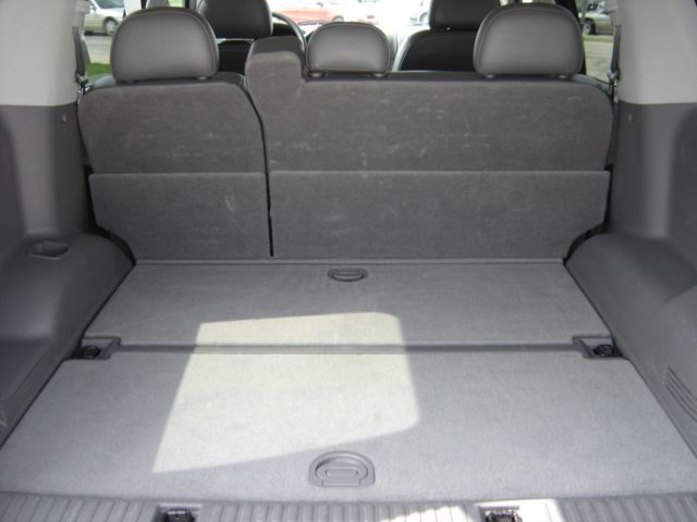 2004 Ford Explorer XLS - 1723430 - 3