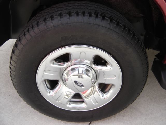 2004 Ford Explorer XLS - 1723430 - 8