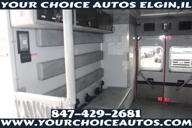 2004 Ford E-Series E 450 SD 2dr Commercial/Cutaway/Chassis 158 176 in. WB - 21837926 - 11