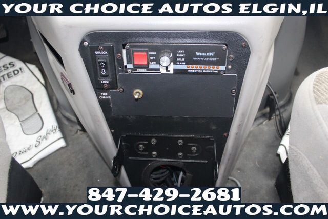 2004 Ford E-Series E 450 SD 2dr Commercial/Cutaway/Chassis 158 176 in. WB - 21837926 - 18