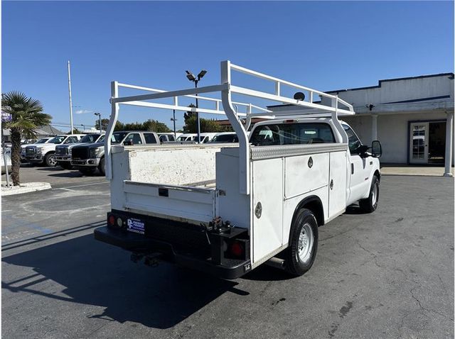 2004 Ford F350 Super Duty Regular Cab & Chassis REGULAR CAB DIESEL UTILITY BED CLEAN - 22405318 - 4