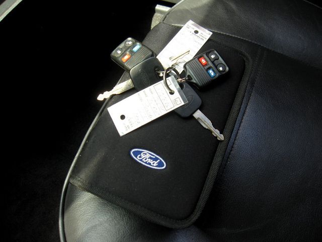 2004 Ford Mustang 2dr Coupe Premium - 22889634 - 36