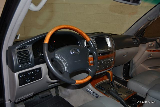 2004 Lexus LX 470 4dr SUV - 22939897 - 10