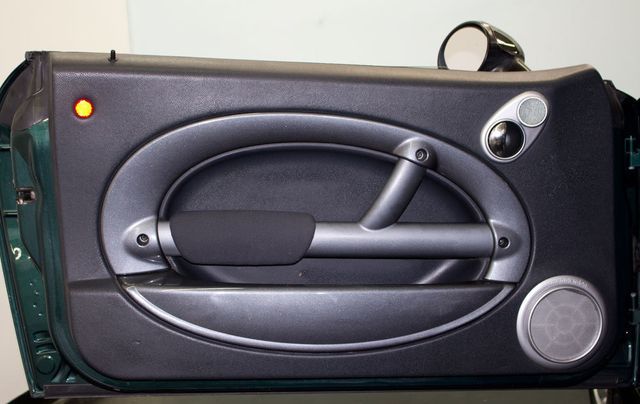 2004 MINI Cooper Hardtop 2 Door  - 17635334 - 9