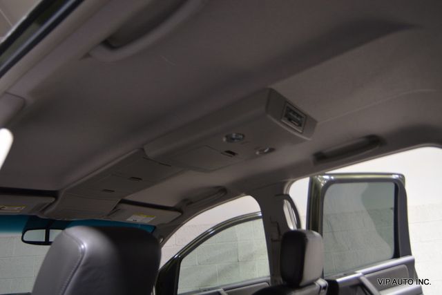 2004 Nissan Titan LE Crew Cab 4WD - 22545779 - 19