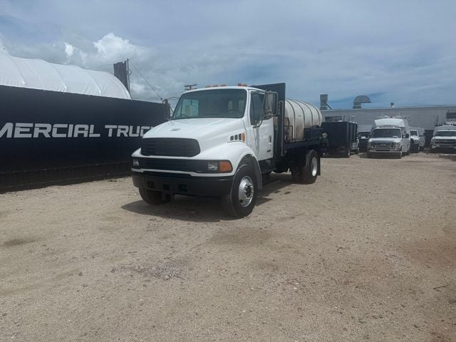 2004 Sterling Acterra 2000 Gallon Water Truck  - 22911285 - 0