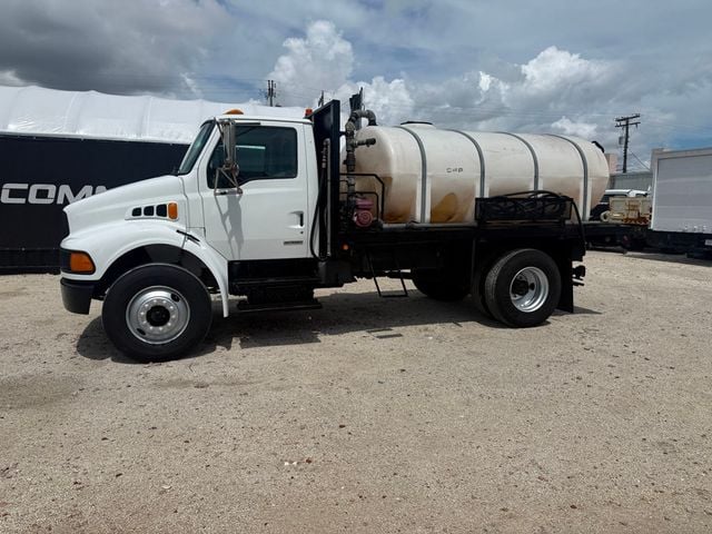 2004 Sterling Acterra 2000 Gallon Water Truck  - 22911285 - 1