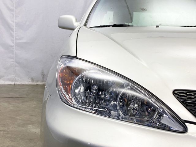 2004 Toyota Camry 4dr Sedan LE Automatic - 22937550 - 10