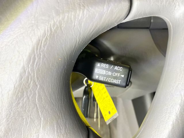 2004 Toyota Camry 4dr Sedan LE Automatic - 22937550 - 21