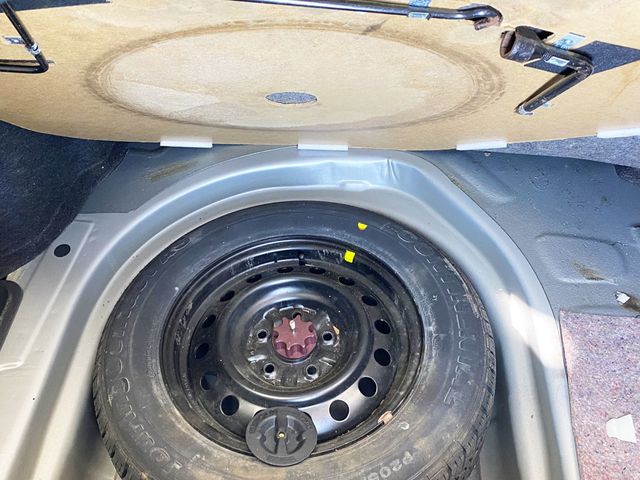 2004 Toyota Camry 4dr Sedan LE Automatic - 22937550 - 48