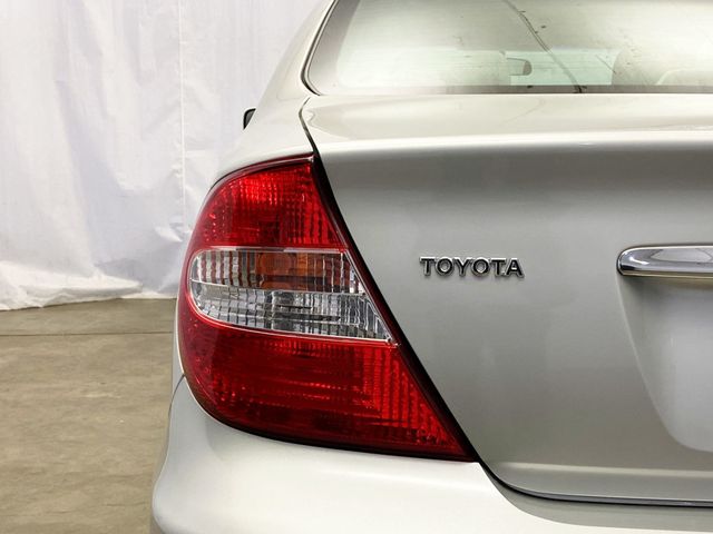 2004 Toyota Camry 4dr Sedan LE Automatic - 22937550 - 4