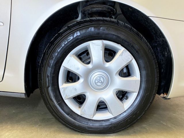 2004 Toyota Camry 4dr Sedan LE Automatic - 22937550 - 50