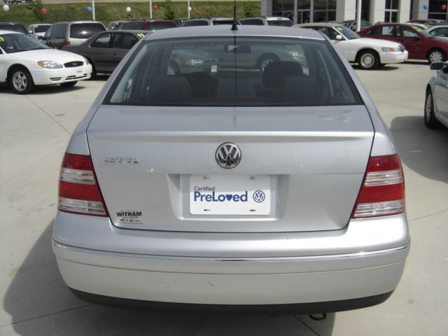 2004 Volkswagen Jetta GL - 1762272 - 3
