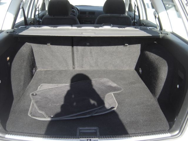 2004 Volkswagen Jetta Wagon GLS - 1766073 - 4