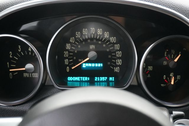 2005 Chevrolet SSR Reg Cab 116.0" WB LS - 22886002 - 18