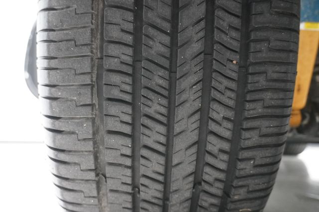 2005 Chevrolet SSR Reg Cab 116.0" WB LS - 22886002 - 29