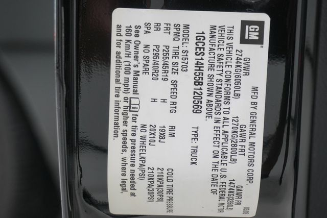 2005 Chevrolet SSR Reg Cab 116.0" WB LS - 22886002 - 31