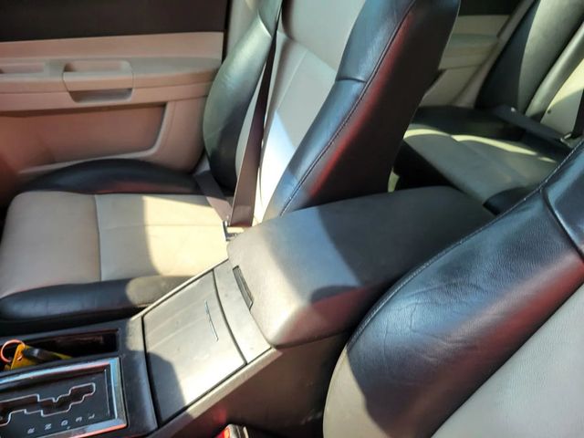 2005 Chrysler 300 Touring Sedan 4D - 22932423 - 18