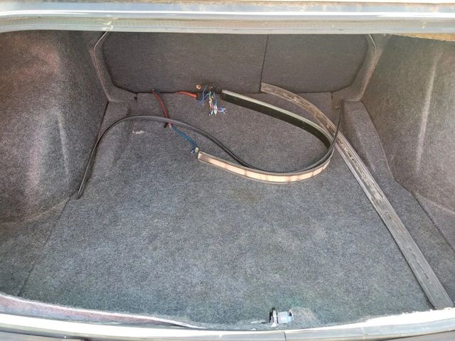 2005 Chrysler 300 Touring Sedan 4D - 22932423 - 20