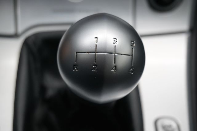 2005 Chrysler Crossfire 2dr Roadster - 22875287 - 14