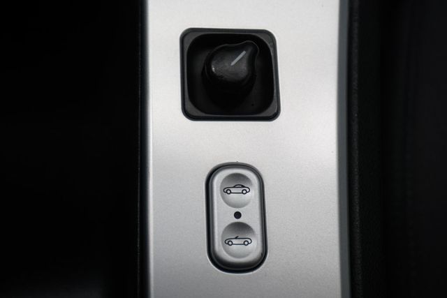 2005 Chrysler Crossfire 2dr Roadster - 22875287 - 16