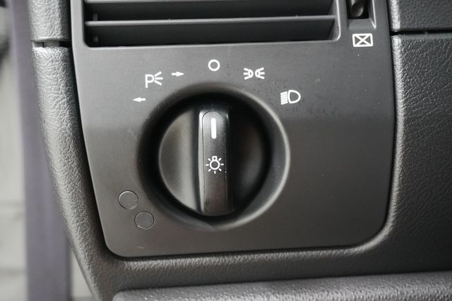 2005 Chrysler Crossfire 2dr Roadster - 22875287 - 17