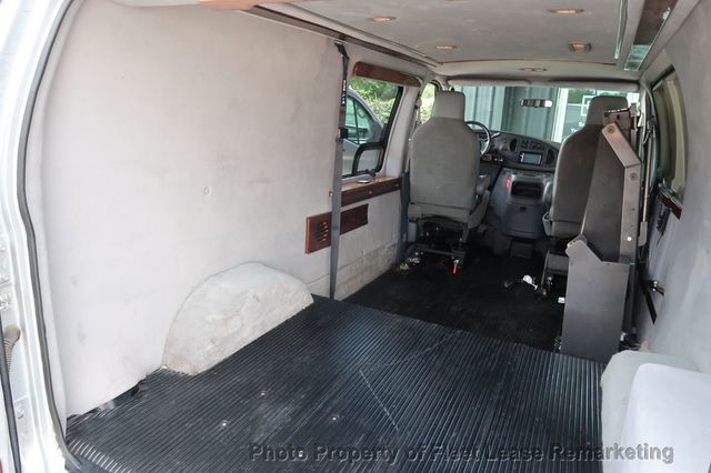 2005 Ford Econoline Cargo Van E250 Cargo Vans Handicap Lift  - 22887105 - 14