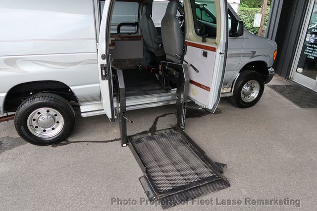2005 Ford Econoline Cargo Van E250 Cargo Vans Handicap Lift  - 22887105 - 16