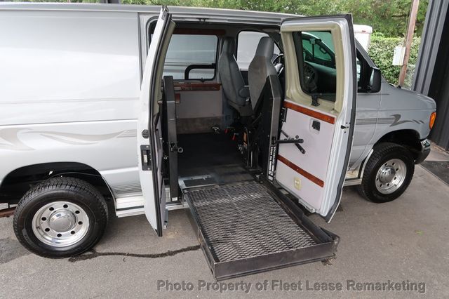 2005 Ford Econoline Cargo Van E250 Cargo Vans Handicap Lift  - 22887105 - 17
