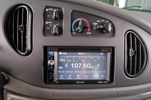 2005 Ford Econoline Cargo Van E250 Cargo Vans Handicap Lift  - 22887105 - 26