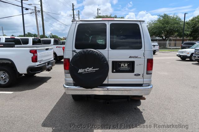 2005 Ford Econoline Cargo Van E250 Cargo Vans Handicap Lift  - 22887105 - 3