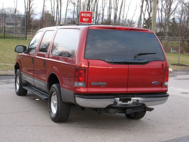 2005 Ford Excursion 137" WB 6.8L XLT 4WD - 22299793 - 12