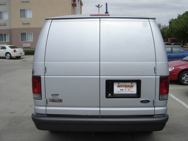 2005 Ford E-150 Base Trim - 1790921 - 3
