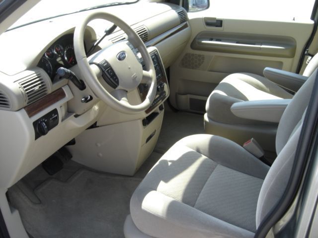 2005 Ford Freestar Wagon SEL - 1723421 - 4