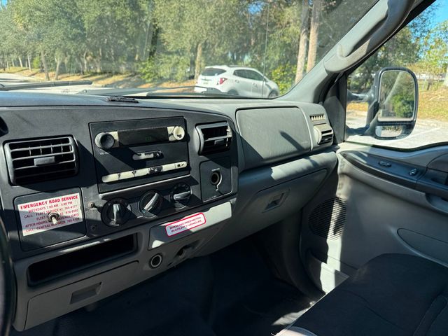 2005 Ford F-350 Crew Cab Utility Service Truck  - 22739271 - 18