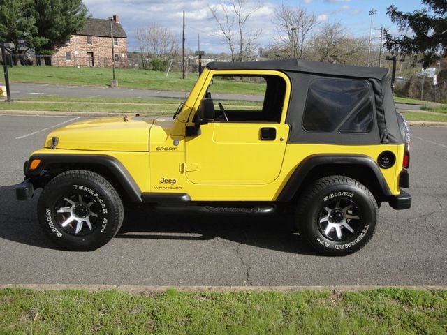 2005 Jeep Wrangler SPORT-PKG, 6-SPD, LOW-MILES, EXTRA-CLEAN *SOUTHERN-JEEP*! MINT!! - 22345151 - 50
