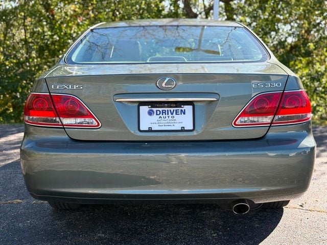 2005 Lexus ES 330 4dr Sedan - 22934287 - 9