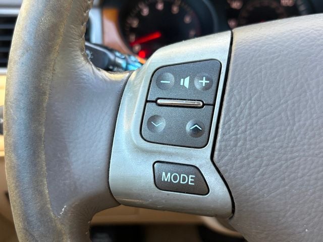2005 Lexus ES 330 4dr Sedan - 22934287 - 24