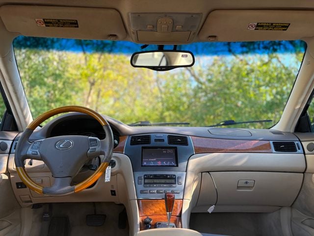 2005 Lexus ES 330 4dr Sedan - 22934287 - 30