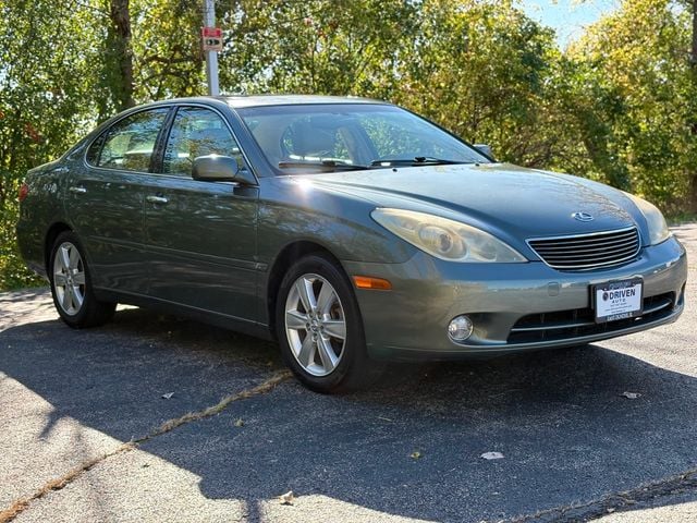 2005 Lexus ES 330 4dr Sedan - 22934287 - 5