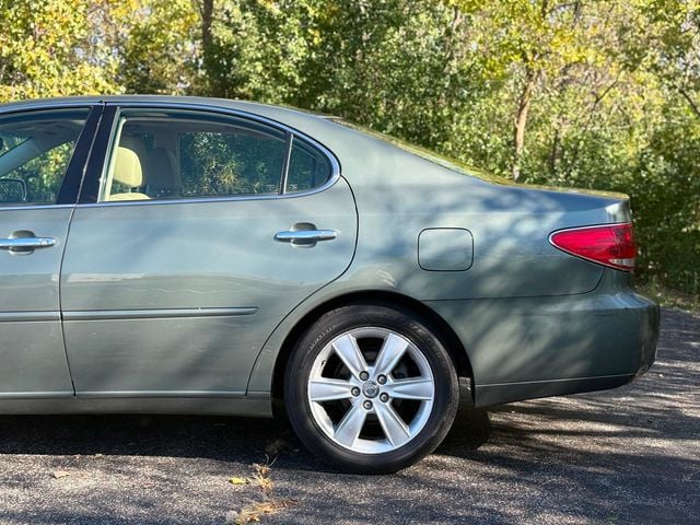 2005 Lexus ES 330 4dr Sedan - 22934287 - 8