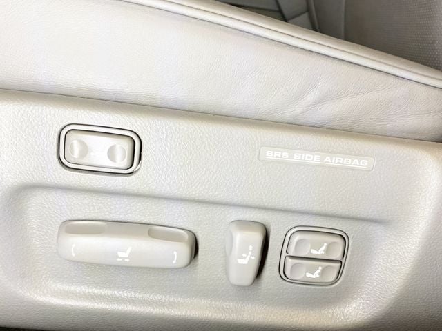 2005 Lexus LS 430 4dr Sedan - 22932278 - 17